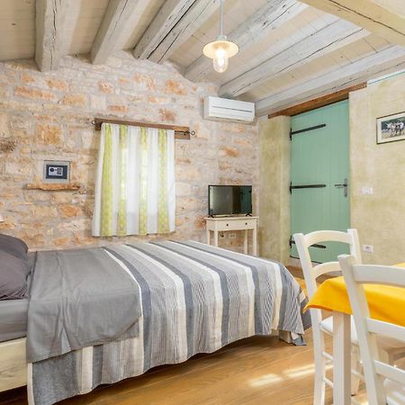 Awesome Apartment In Žminj 외부 사진