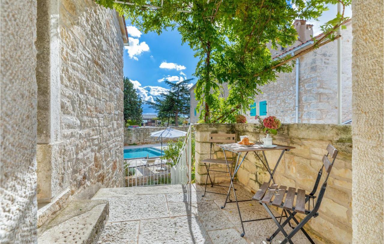 Awesome Apartment In Žminj 외부 사진